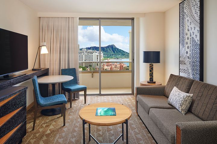 Photo Gallery in Embassy Suites by Hilton Waikiki Beach Walk