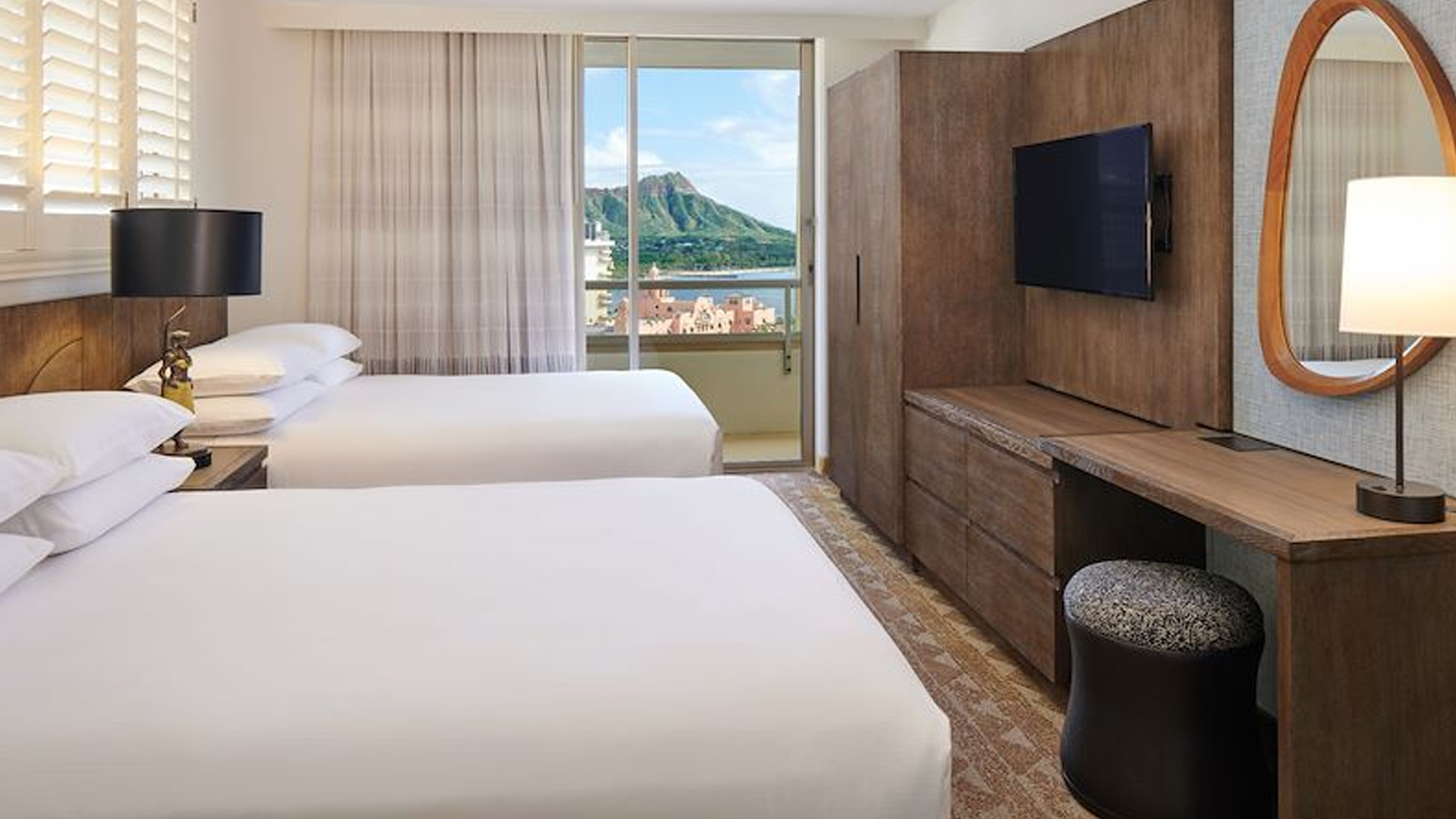 Embassy Suites by Hilton Waikiki Beach Walk, Honolulu