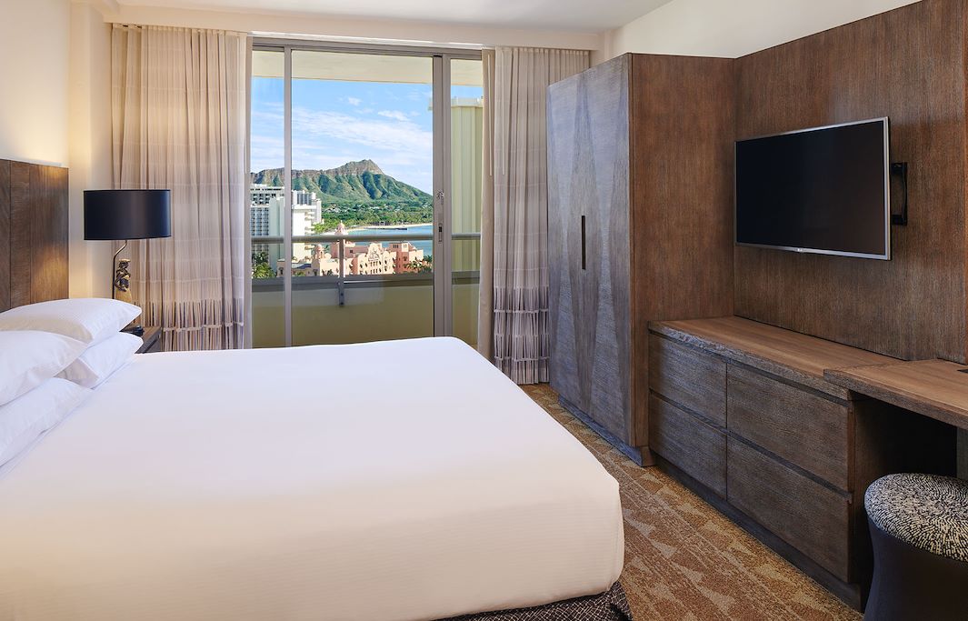Spacious Two Room Suites by Hilton Waikiki Beach Walk, Honolulu