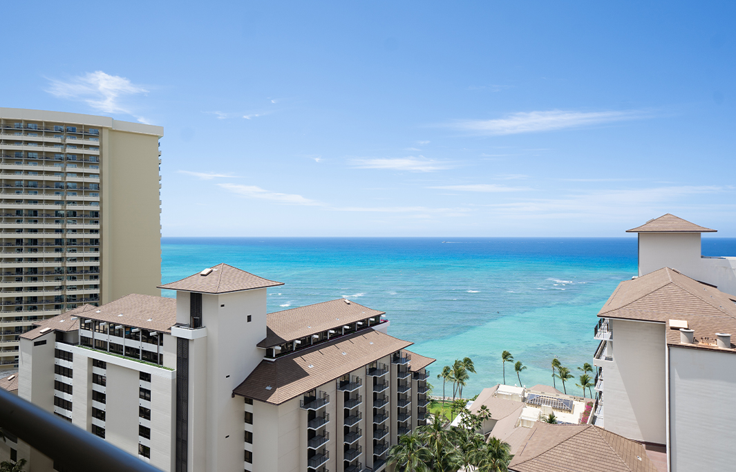 Corner Premium View In Honolulu Hawaii Hotel
